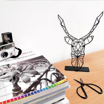 Jeleń geometryczny - metalowa ozdoba stojąca 300x200x2 mm Jeleń geometryczny - metalowa ozdoba stojąca 300x200x2 mm