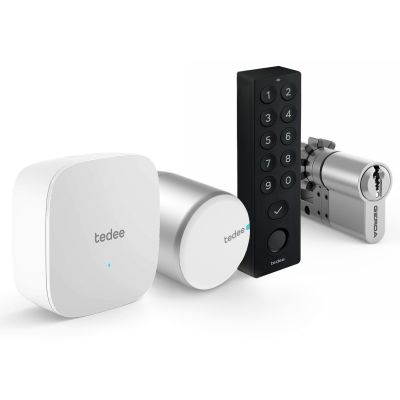 Inteligentny zamek Tedee Lock PRO (srebrny) w zestawie z mostkiem, wkładką modułową SLR 30-61/37-68 mm z zębatką (typ D) oraz czarną klawiaturą Tedee 2.0 TKV2.0B PRO