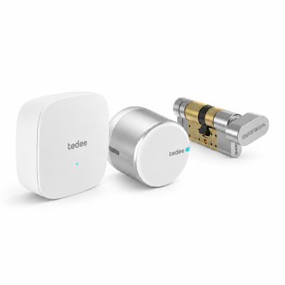 Inteligentny zamek Tedee Lock PRO &ndash; srebrny + Tedee Bridge + wkładka EXXO SMART M G61/61, z zabierakiem i gałką