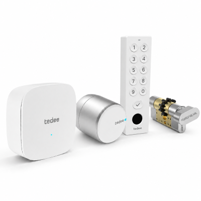 Inteligentny zamek Tedee Lock PRO - srebrny + mostek Tedee Bridge + biała klawiatura Tedee 2.0 + wkładka EXXO SMART MZ G61/61, z zębatką i gałką