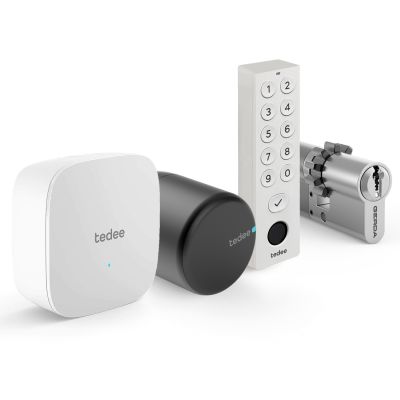 Inteligentny zamek Tedee Lock PRO (grafitowy) w zestawie z mostkiem, wkładką modułową SLR 30-61/30 mm z zębatką (typ B) oraz białą klawiaturą Tedee 2.0 