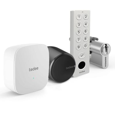 Zestaw inteligentny zamek Tedee Lock GO2 (aluminium) grafitowy z czarnym przyciskiem + Tedee Bridge Wi-Fi + wkładka modułowa SLR 30-61/30 mm z zębatką (typ B) + biała klawiatura Tedee 2.0 TKV2.0 PRO
