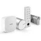 Inteligentny zamek Tedee Lock PRO (srebrny) w zestawie z mostkiem, wkładką modułową SLR 30-61/37-68 mm (typ C) oraz białą klawiaturą Tedee 2.0 TKV2.0 PRO