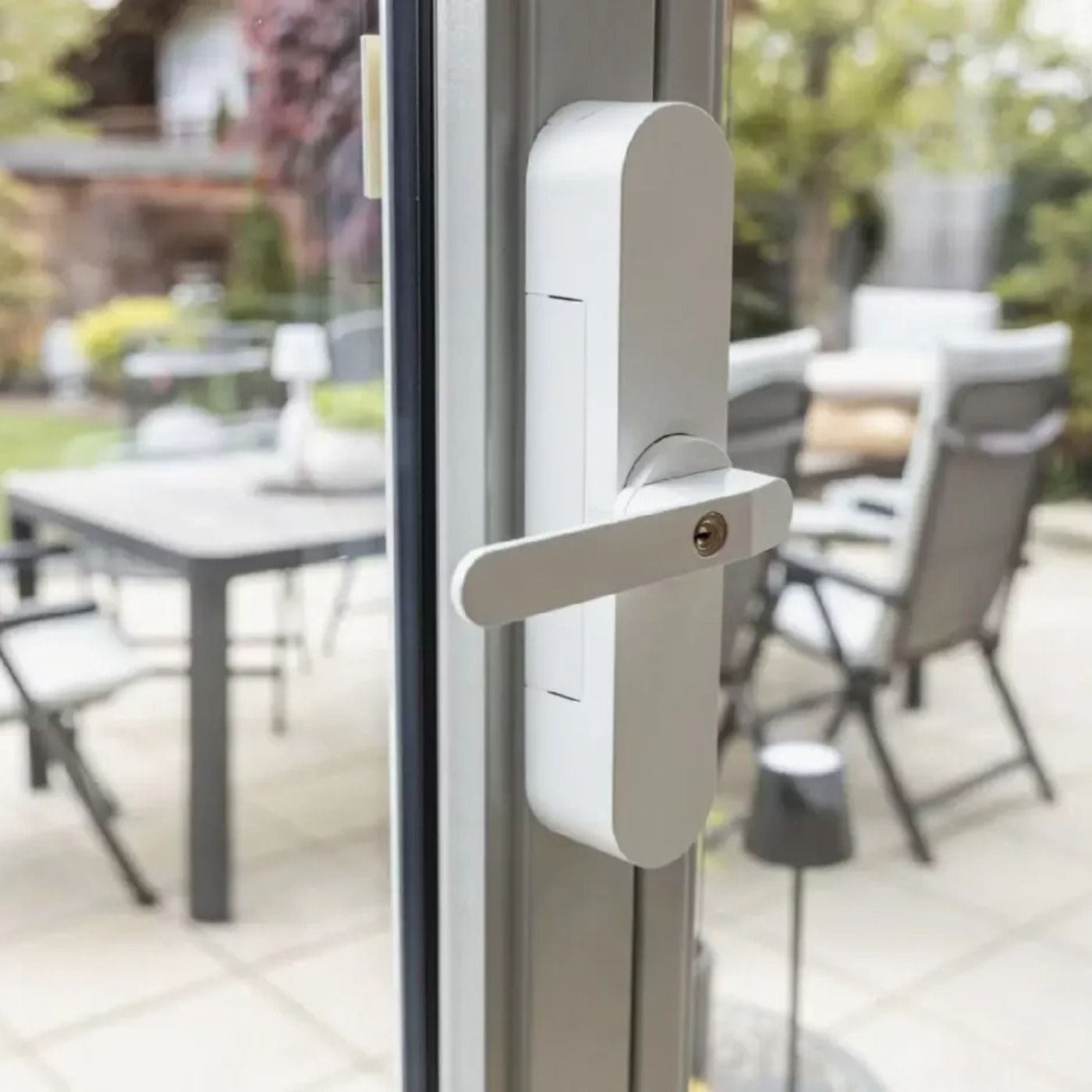 Zamek do drzwi: okiennych, tarasowych, balkonowych Abus Wintecto FCA4100W w zestawie z pilotem zdalnego sterowania Abus HomeTec Pro Bluetooth® CFF3100