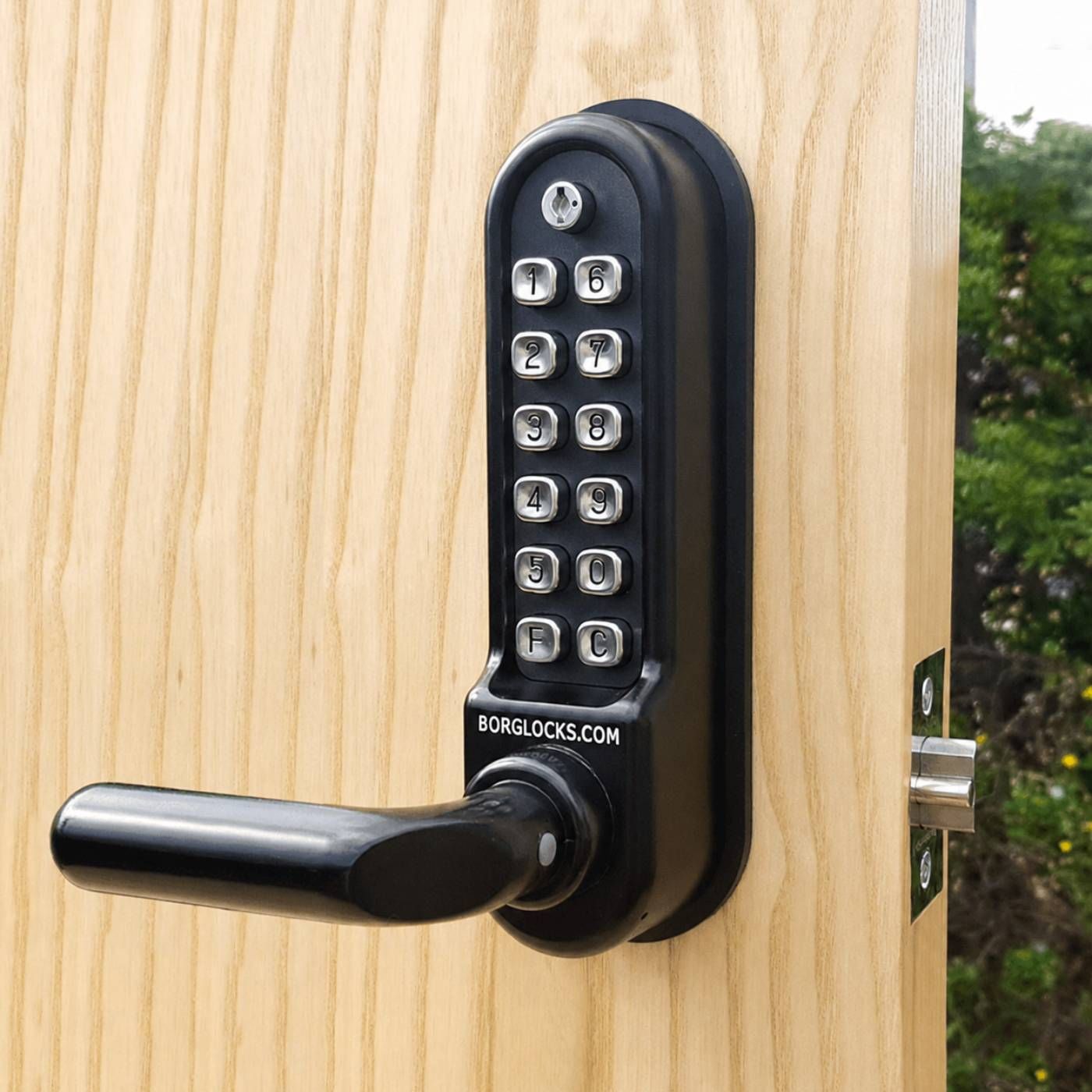 Metalowy zamek bramowy Borg Locks BL5201 ECP - jednostronny z klamką, klawiaturą ECP i zatrzaskiem 60 mm, odporny na warunki morskie