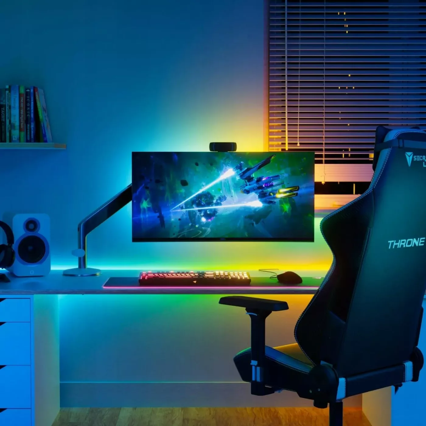 Nanoleaf Essentials Smart Multicolour HD Lightstrip Starter Kit - taśma ledowa 5m, 550 Lm 18W 2700K-6500K, kontroler w zestawie (Matter)