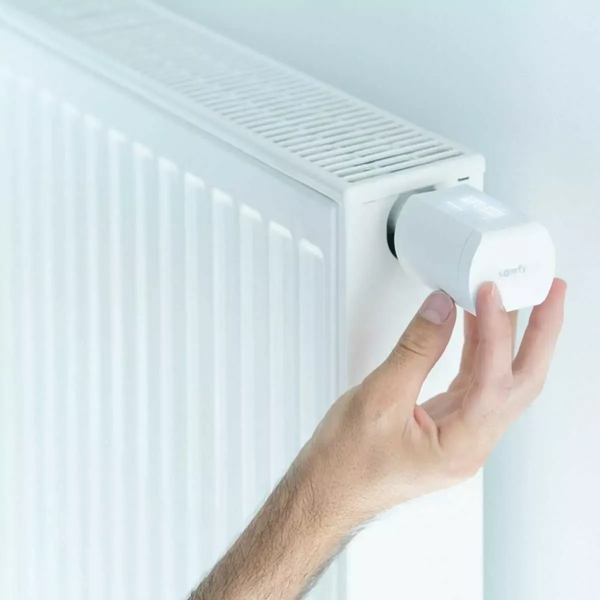 Zestaw inteligentnego ogrzewania Somfy centrala Connectivity Kit + 3x głowica termostatyczna