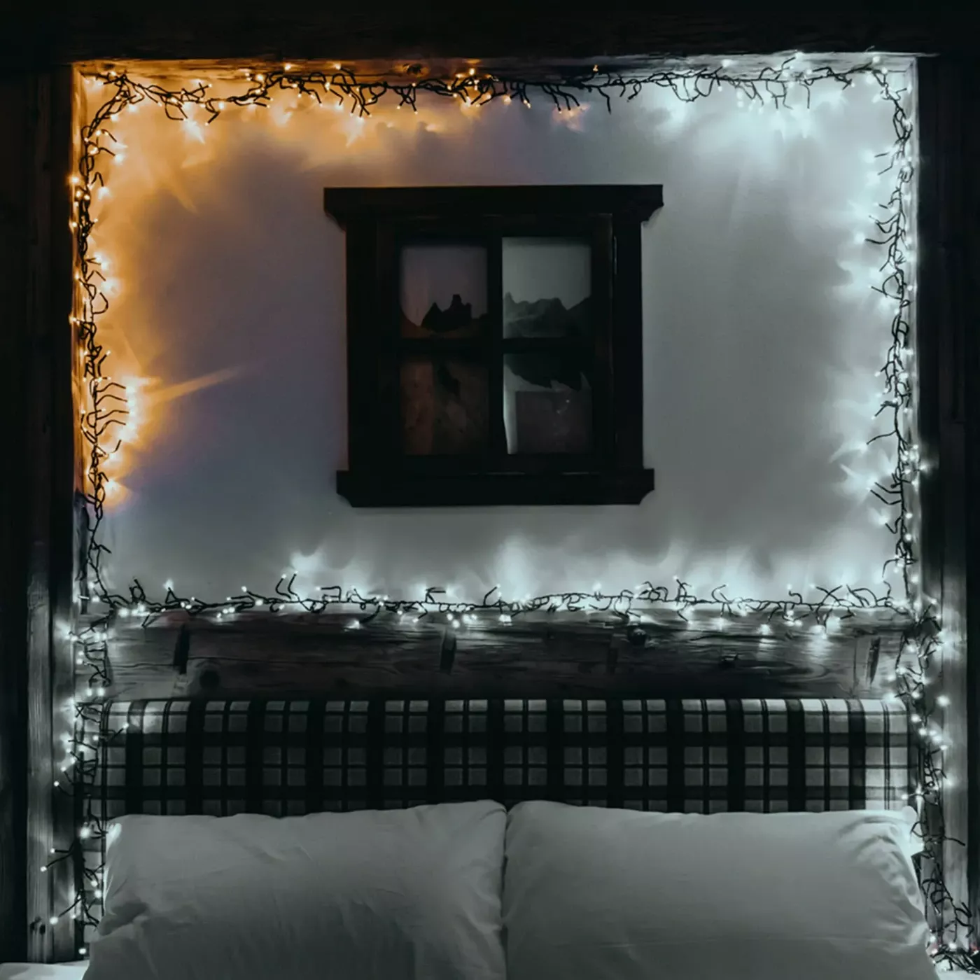 Inteligentna girlanda świetlna Twinkly Cluster - 400 RGB+W LED Lights String, Black wire, Plug Type F