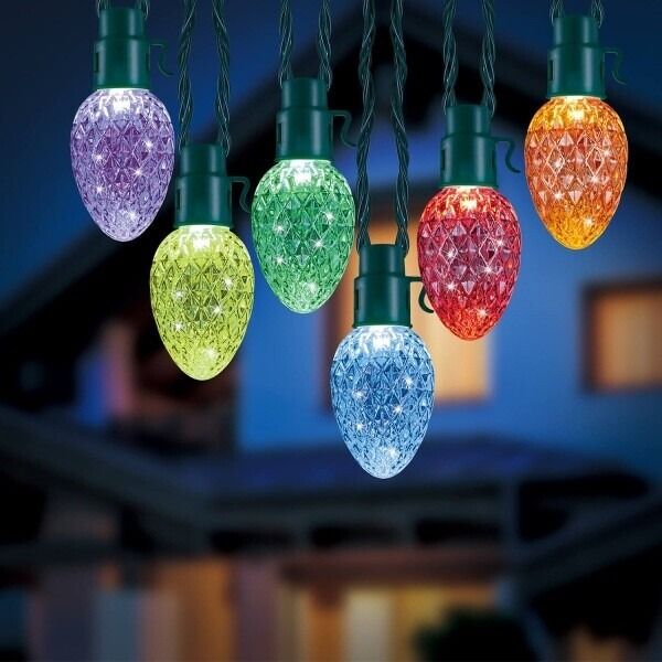 Inteligentne oświetlenie Twinkly C9 Bulbs String - 80 RGB LED, Faceted, Green Wire, Plug Type F