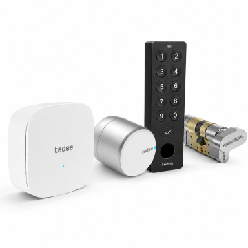 Inteligentny zamek Tedee Lock PRO - srebrny + mostek Tedee Bridge + czarna klawiatura Tedee 2.0 + wkładka EXXO SMART M G61/61, z zabierakiem i gałką