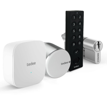 Zestaw inteligentny zamek Tedee Lock GO2 (aluminium) srebrny z białym przyciskiem + Tedee Bridge Wi-Fi + wkładka Gerda SLR 30-61/37-68 mm (typ C) + czarna klawiatura Tedee 2.0 TKV2.0B PRO 