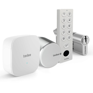 Zestaw inteligentny zamek Tedee Lock GO2 (aluminium) srebrny z białym przyciskiem + Tedee Bridge Wi-Fi + wkładka modułowa SLR 30-61/30 mm (typ C) + biała klawiatura Tedee 2.0 TKV2.0 PRO
