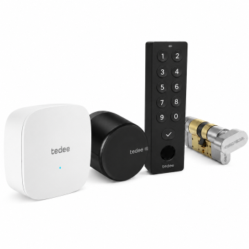 Inteligentny zamek Tedee Lock GO2 - aluminium, grafitowy, z czarnym przyciskiem + Tedee Bridge + czarna klawiatura Tedee 2.0 + wkładka EXXO SMART M G61/61, z zabierakiem i gałką