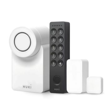 Inteligentny zamek Nuki Smart Lock Go w zestawie z klawiaturą NUKI Keypad 2.0 oraz białym czujnikiem otwarcia drzwi NUKI Door Sensor